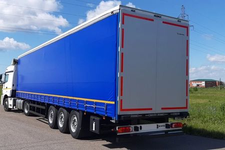 Автопоезд КАМАЗ-5490-892-87 (газодизельный) со шторным полуприцепом НЕФАЗ-93341-0300203-08 ЭП444