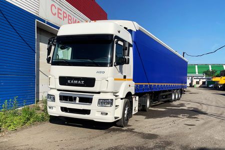 Автопоезд КАМАЗ-5490-022-87 с полуприцепом НЕФАЗ-93341-0600200