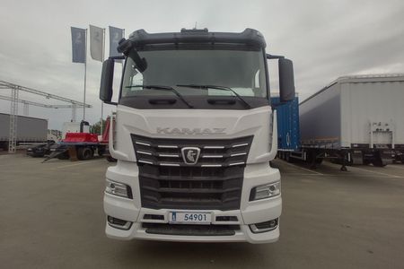 Автопоезд КАМАЗ-54901-054-94 с самосвальным полуприцепом НЕФАЗ-9509-016-30